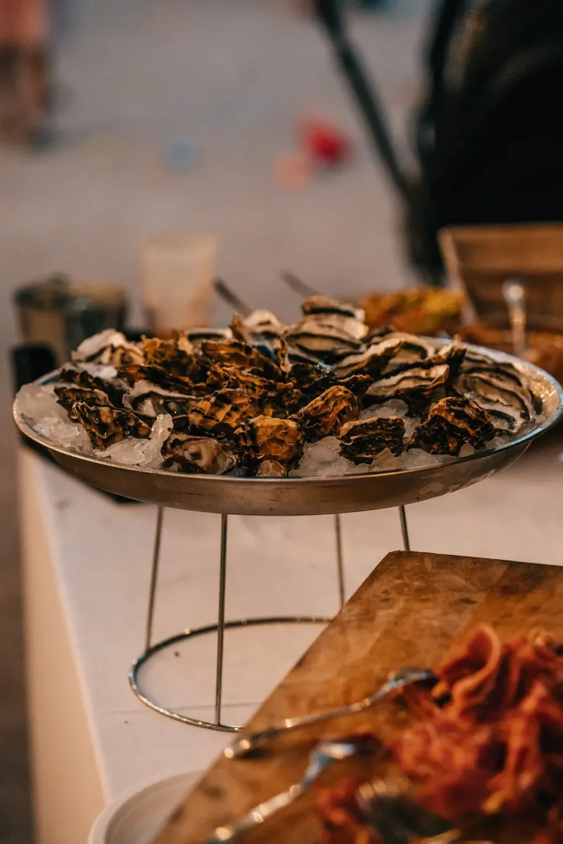 Service traiteur cocktail dinatoire avec ateliers culinaires pour vos événements d'entreprise à Istres