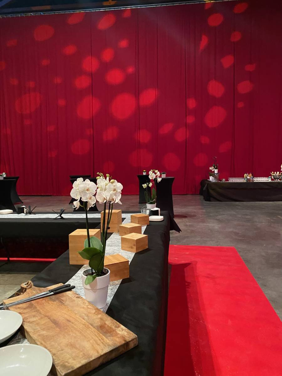 Traiteur proposant des prestations pour les C.E, administrations et associations à Martigues Bouches du Rhône