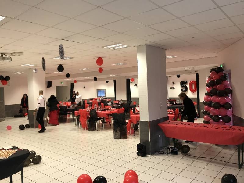 Salle de réception pour un anniversaire à Saint-Mitre-les-Remparts près de Martigues