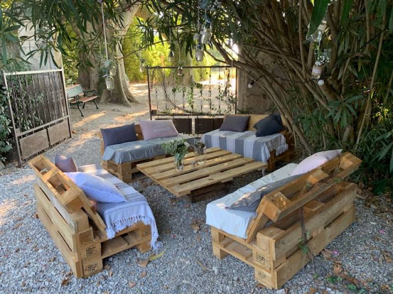 Organiser votre mariage champêtre au mas du Moulin à Mas Thibert près d’Arles