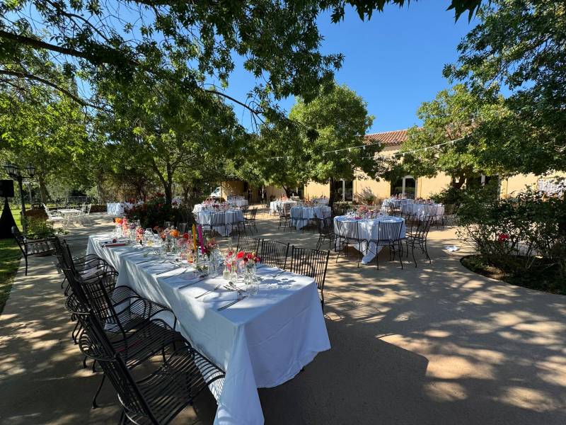 Vous désirez vous marier à la salle de réception les Berlettes au domaine de Sulauze à Miramas près de Salon de Provence ?